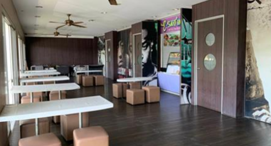For rent 100 ベッドルーム retail Space in Bang Bo, Samut Prakan