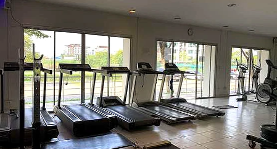 For rent 100 ベッドルーム retail Space in Bang Bo, Samut Prakan