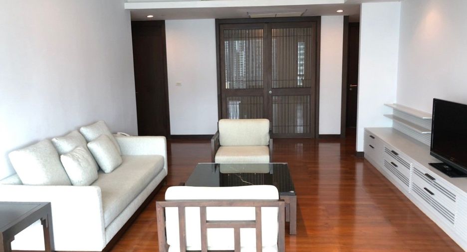 À louer 4 chambres appartement à Watthana, Bangkok