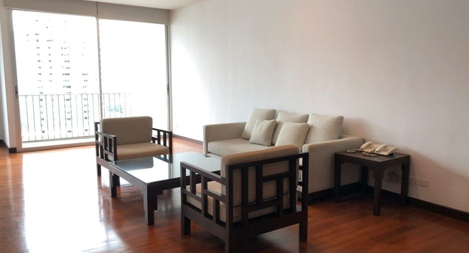 À louer 4 chambres appartement à Watthana, Bangkok