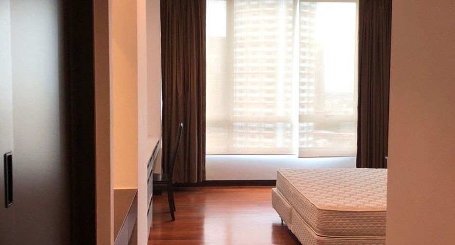 À louer 4 chambres appartement à Watthana, Bangkok