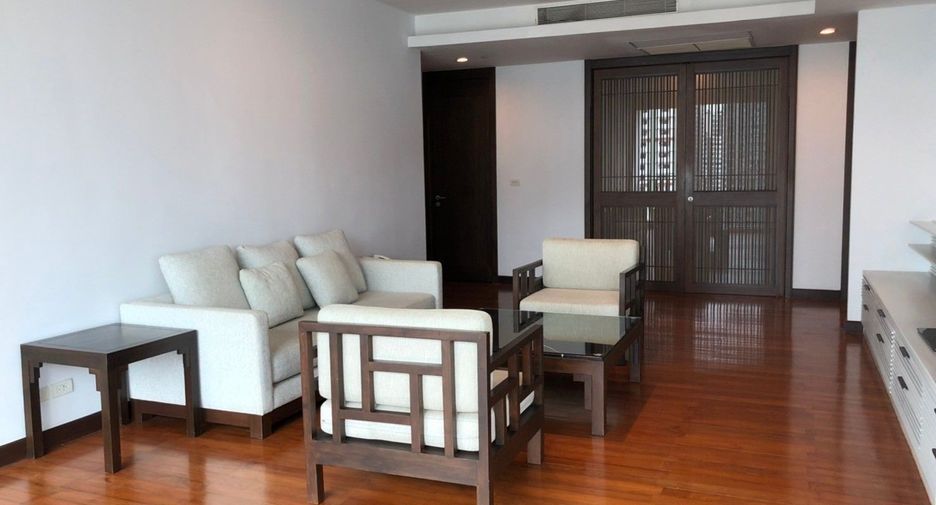 À louer 4 chambres appartement à Watthana, Bangkok
