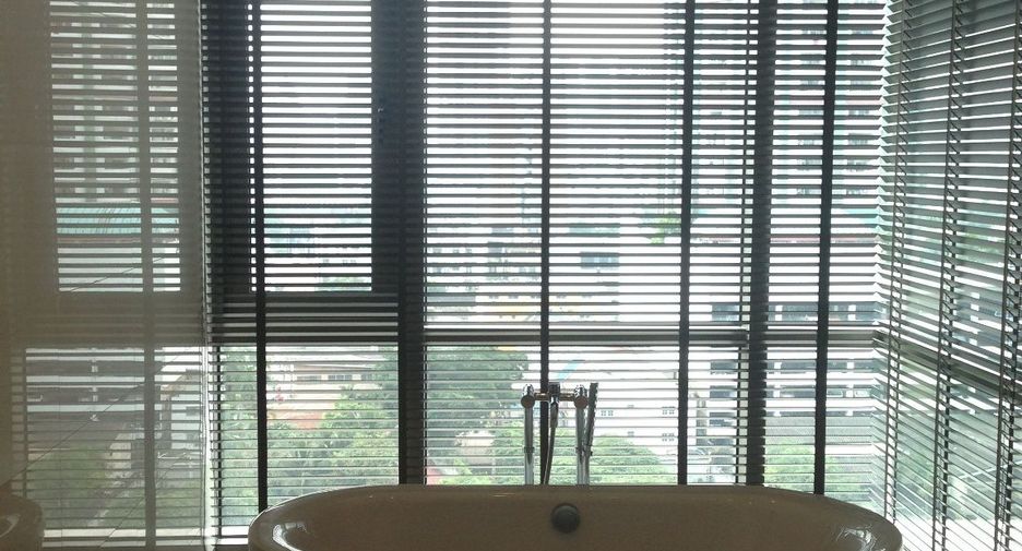 For rent 3 bedrooms apartment in Watthana, Bangkok
