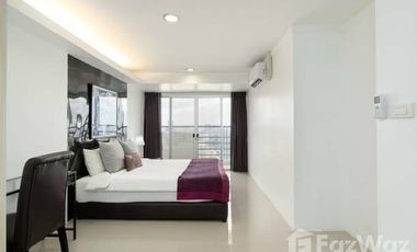 Wohnung zur Miete mit 3 Zimmer in Khlong Toei, Bangkok