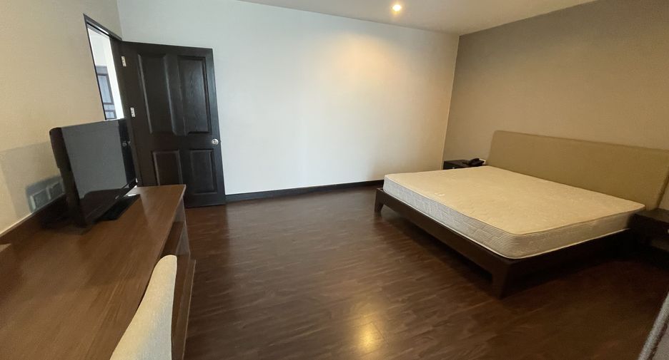 Apartamento en alquiler de 3 habitaciones en Watthana, Bangkok