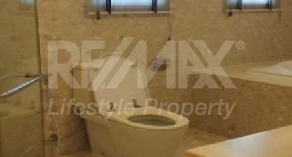 For rent 3 bedrooms condo in Watthana, Bangkok