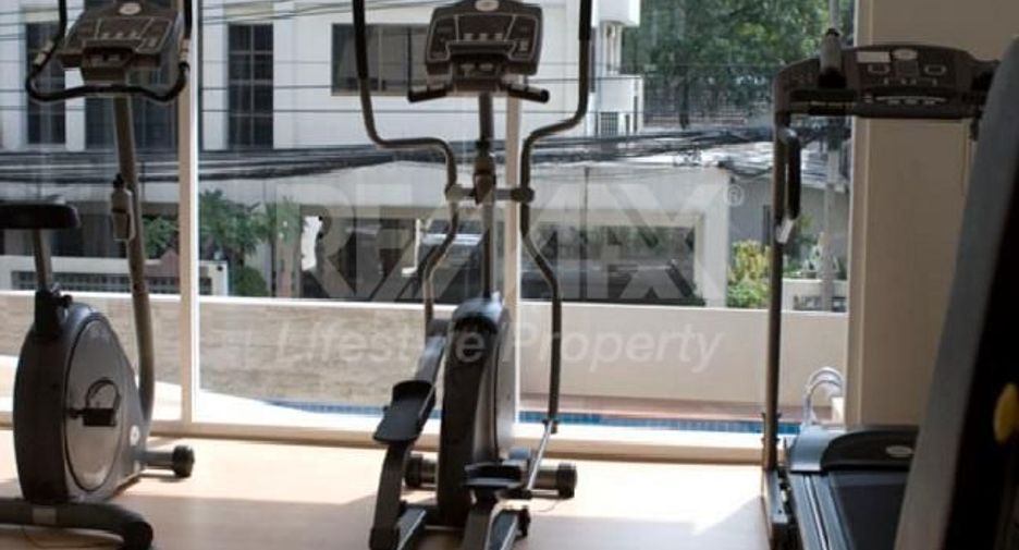 For rent 3 bedrooms condo in Watthana, Bangkok