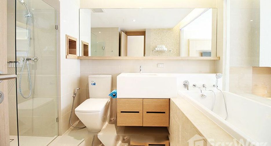 For rent 2 bedrooms apartment in Pathum Wan, Bangkok