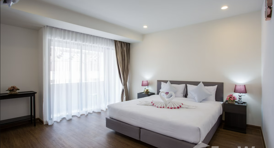 For rent 3 bedrooms townhouse in Lat Phrao, Bangkok