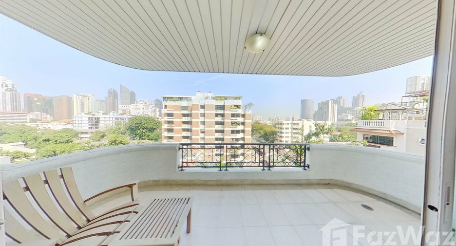 À louer 3 chambres condo à Watthana, Bangkok