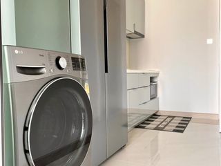 For rent 2 bedrooms condo in Bang Rak, Bangkok