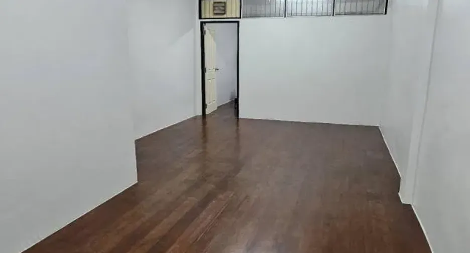 For rent 3 bedrooms townhouse in Phra Khanong, Bangkok