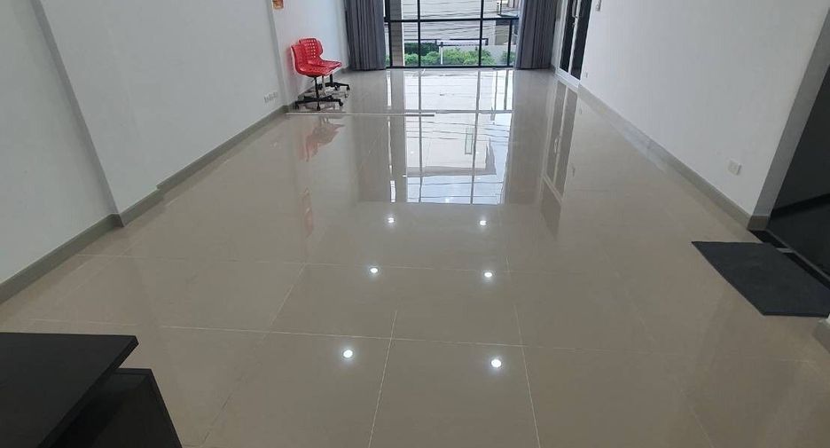 For rent office in Lat Phrao, Bangkok