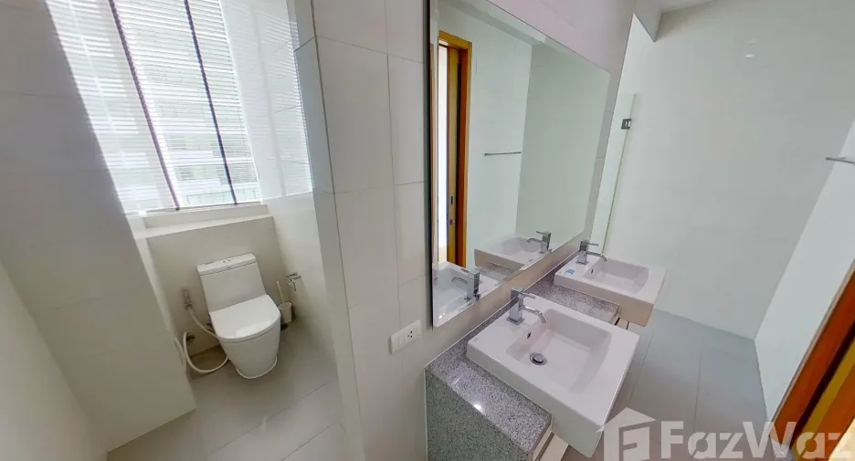 Wohnung zur Miete mit 3 Zimmer in Khlong Toei, Bangkok