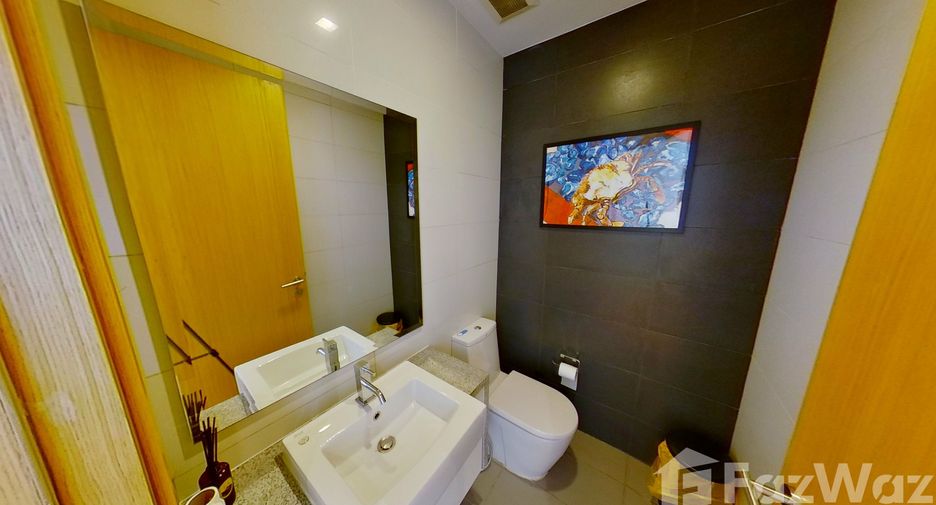 Condo en alquiler de 3 habitaciones en Khlong Toei, Bangkok