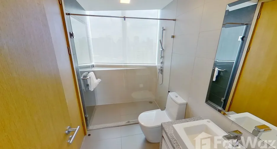 Wohnung zur Miete mit 3 Zimmer in Khlong Toei, Bangkok