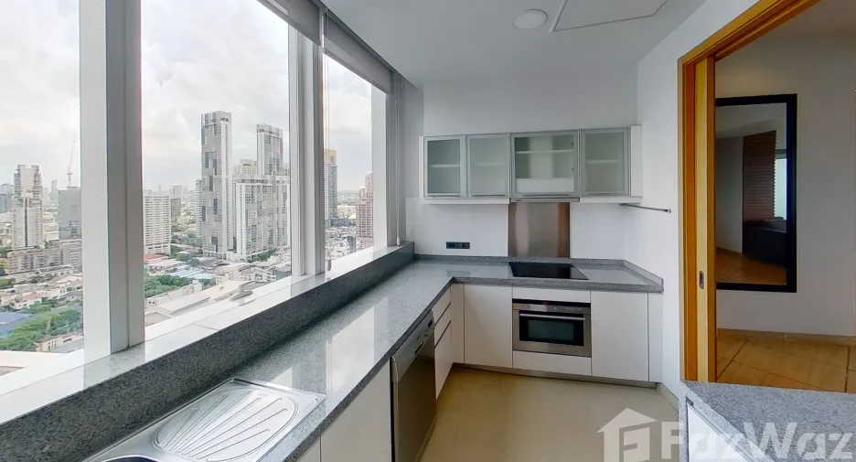 Wohnung zur Miete mit 3 Zimmer in Khlong Toei, Bangkok