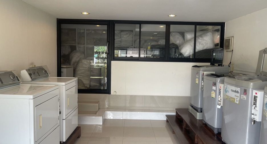 For rent 2 bedrooms apartment in Chatuchak, Bangkok