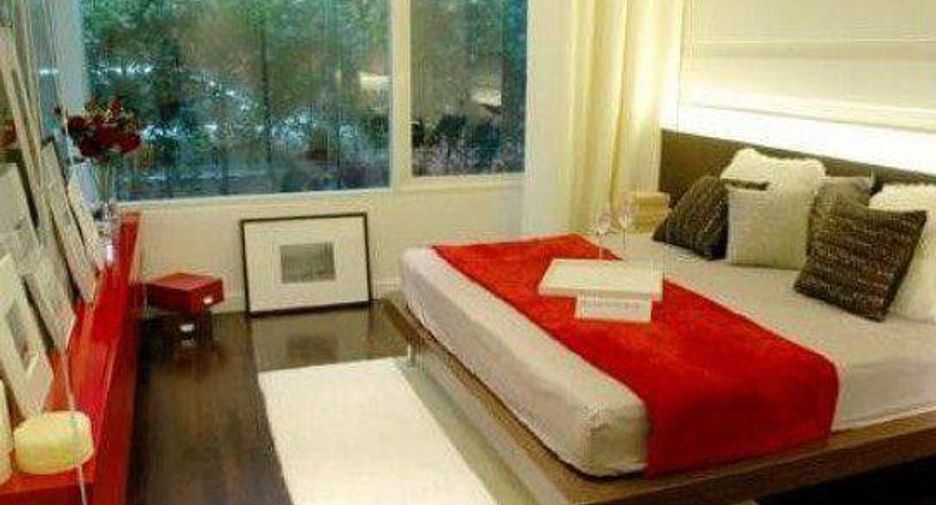 For rent 2 bedrooms condo in Pathum Wan, Bangkok