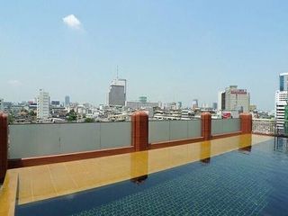 For rent 2 bedrooms condo in Pathum Wan, Bangkok