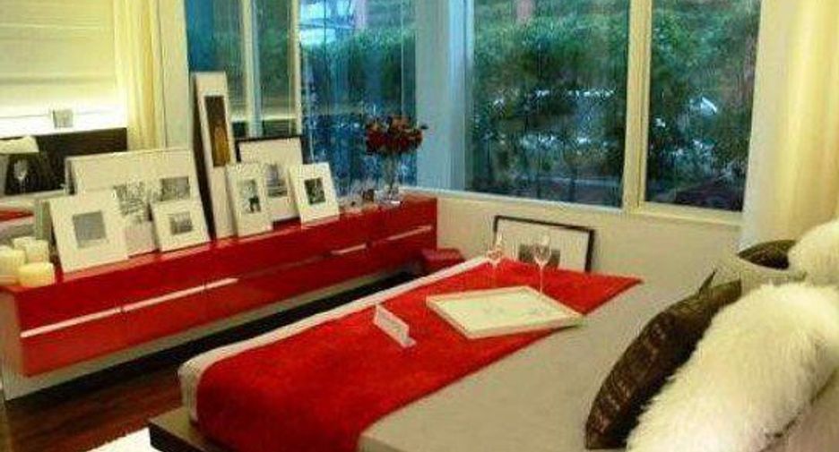 For rent 2 bedrooms condo in Pathum Wan, Bangkok