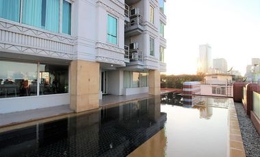 Wohnung zur Miete mit 2 Zimmer in Pathum Wan, Bangkok