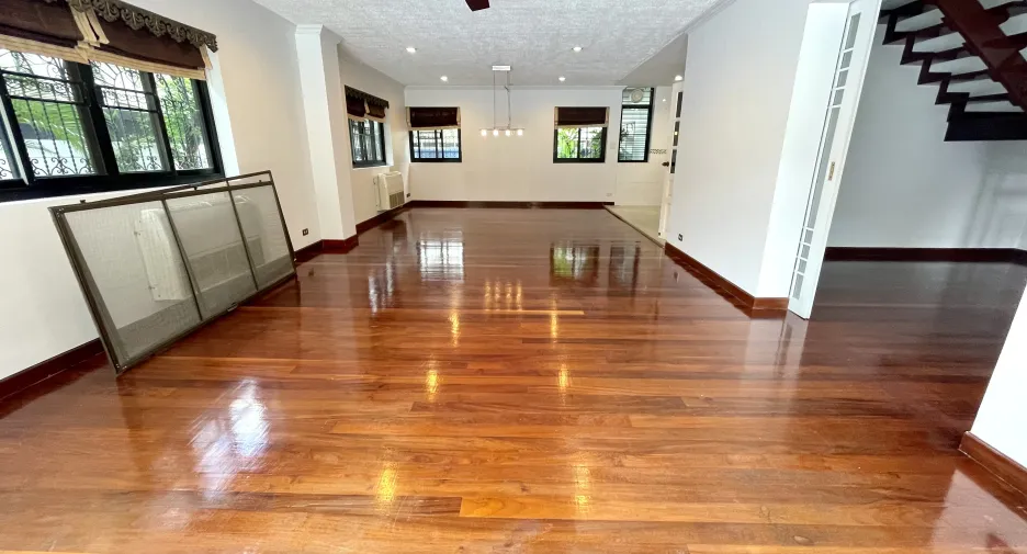 For rent 4 ベッドルーム villa in Watthana, Bangkok