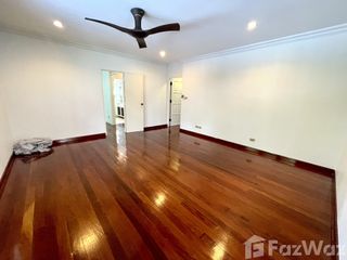 For rent 4 ベッドルーム villa in Watthana, Bangkok