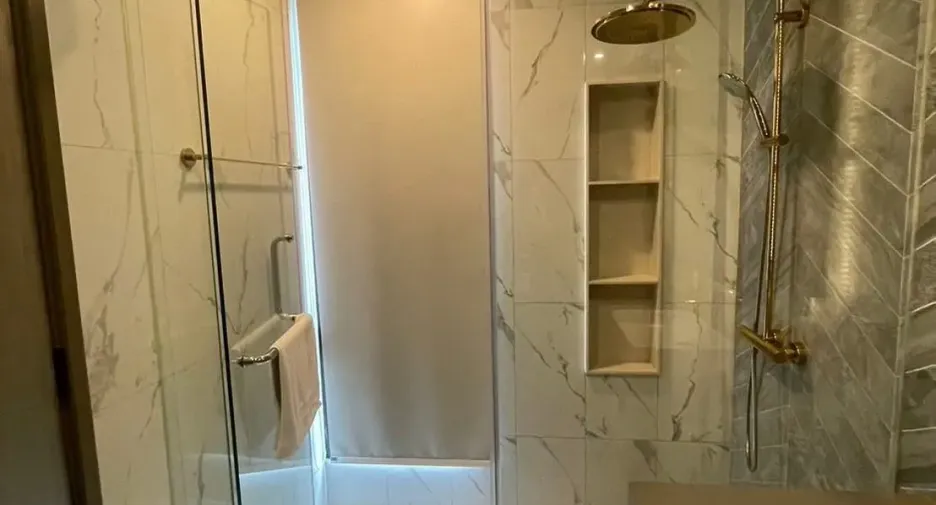 For rent 3 bedrooms condo in Khlong Toei, Bangkok