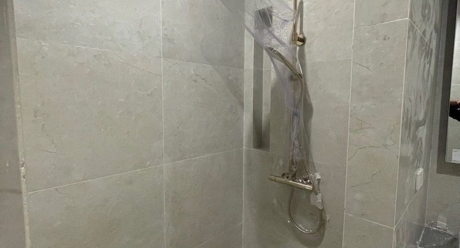 For rent 3 bedrooms house in Watthana, Bangkok