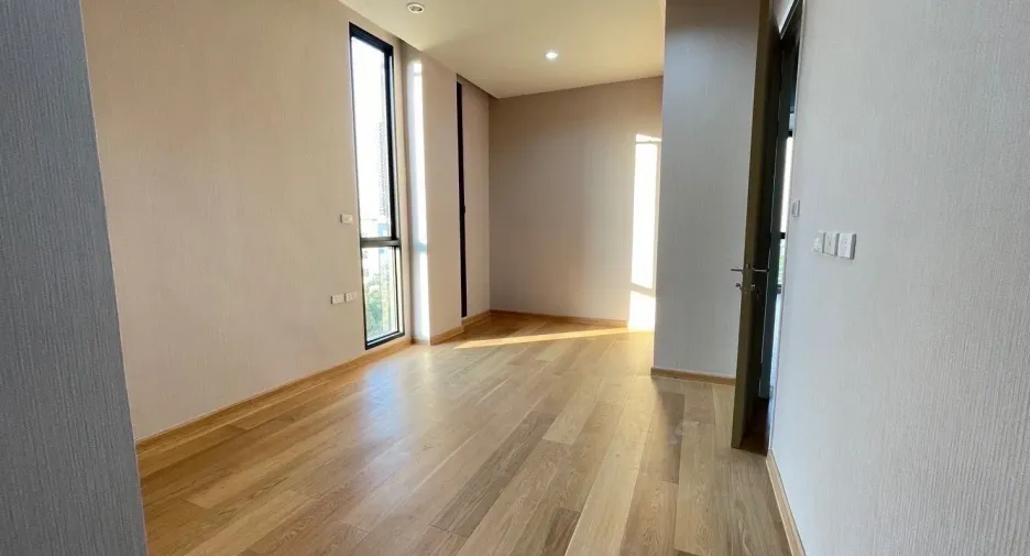 For rent 3 bedrooms house in Watthana, Bangkok
