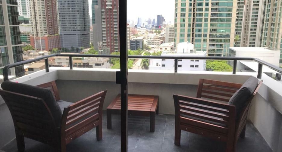 For rent 3 bedrooms condo in Pathum Wan, Bangkok
