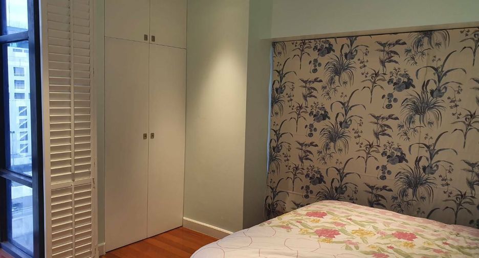 For rent 3 bedrooms condo in Pathum Wan, Bangkok