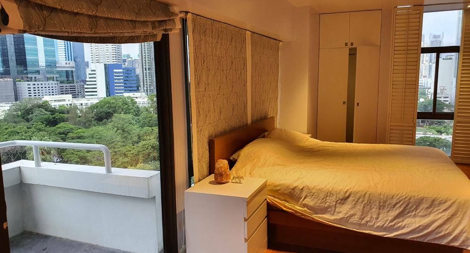For rent 3 bedrooms condo in Pathum Wan, Bangkok