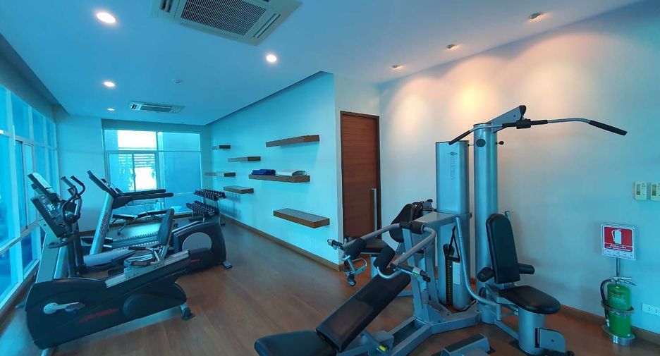 For rent 3 bedrooms condo in Pathum Wan, Bangkok