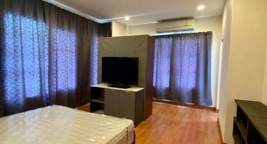 For rent 3 bedrooms house in Prawet, Bangkok
