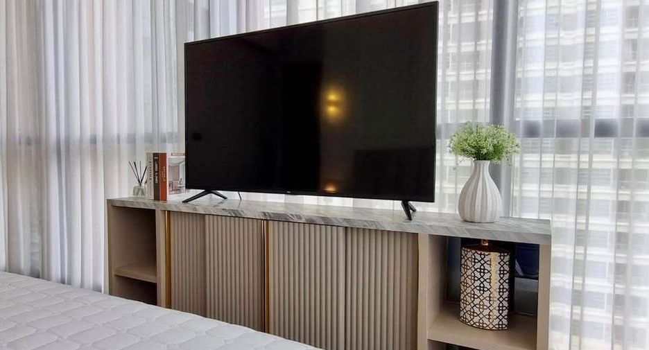 For rent 2 ベッドルーム condo in Pathum Wan, Bangkok