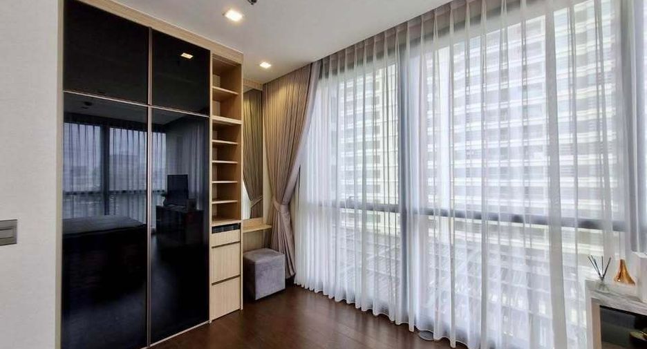 For rent 2 ベッドルーム condo in Pathum Wan, Bangkok
