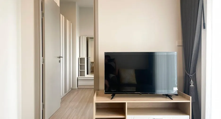 For rent 1 bed condo in Thon Buri, Bangkok