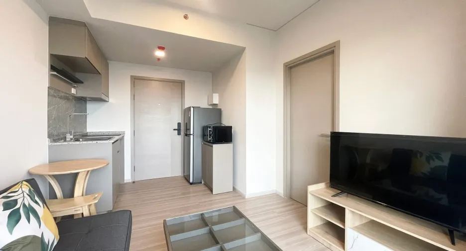 For rent 1 bed condo in Thon Buri, Bangkok