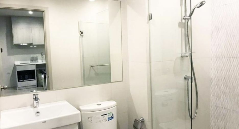 For rent 1 bed condo in Khlong Toei, Bangkok