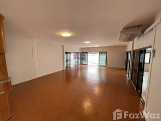 For rent retail Space in Din Daeng, Bangkok