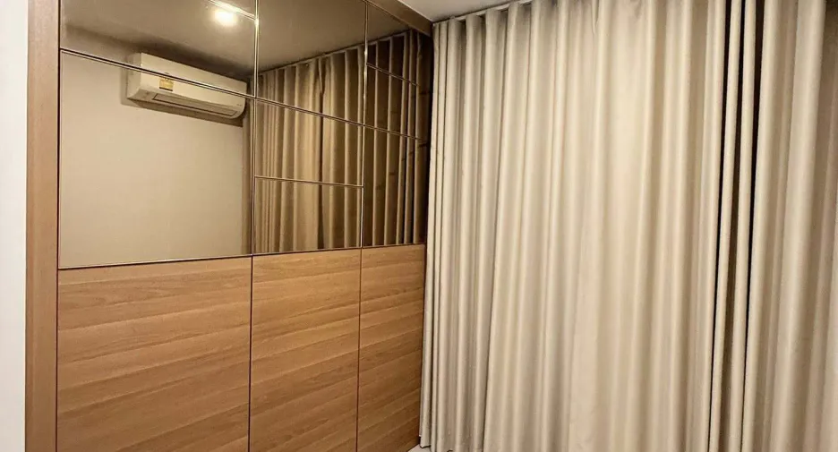 For rent 2 bedrooms condo in Bang Phlat, Bangkok