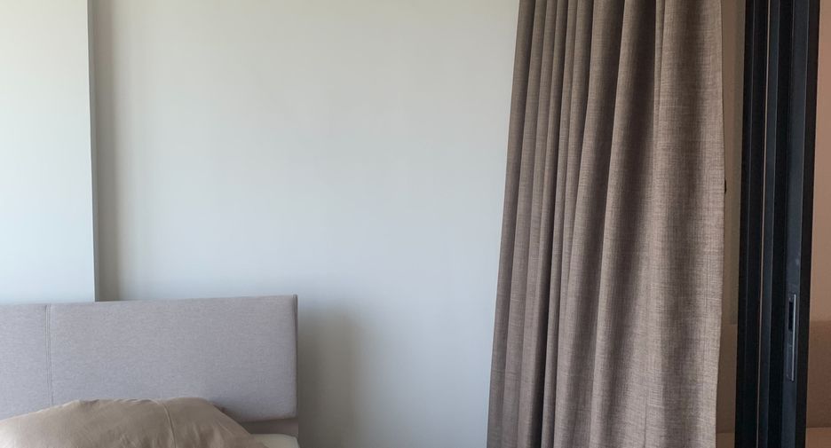 For rent studio condo in Khlong San, Bangkok