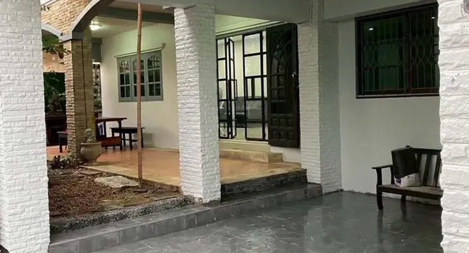 For rent 5 bedrooms house in Wang Thonglang, Bangkok