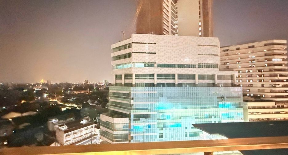 For rent 1 bed condo in Khlong San, Bangkok