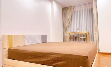 Wohnung zur Miete mit 1 Zimmer in Khlong San, Bangkok