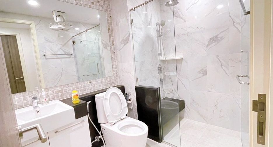 For rent 1 bed condo in Khlong San, Bangkok