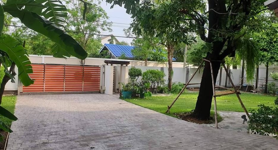 ให้เช่า 3 ห้องนอน บ้านเดี่ยว ใน บางกะปิ, กรุงเทพฯ