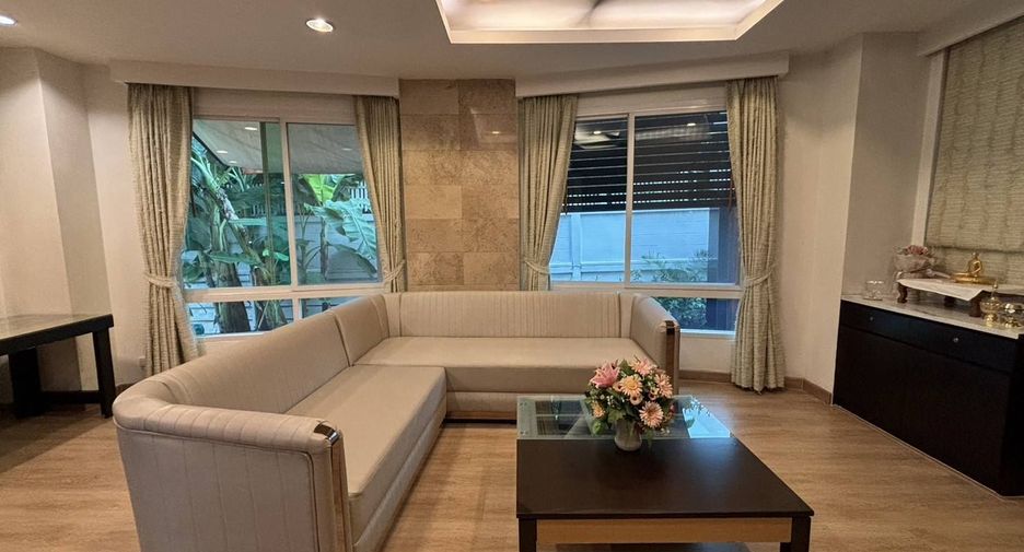ให้เช่า 3 ห้องนอน บ้านเดี่ยว ใน บางกะปิ, กรุงเทพฯ